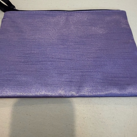 Gucci Lavender Floral Lined Pouch - Picture 3 of 5